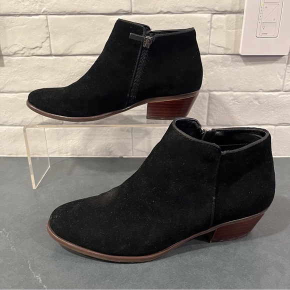 Crown Vintage sz 7 Tabitha black suede ankle booties - Picture 3 of 14